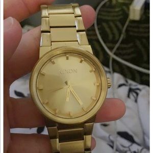 Gold Nixon